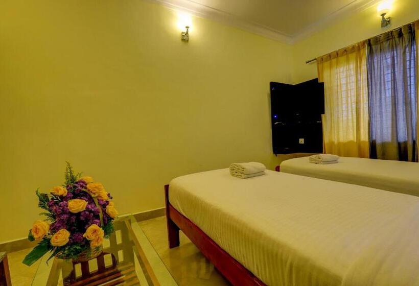 חדר סטנדרט, Ezzenza Royal Garden Brindavan Resort