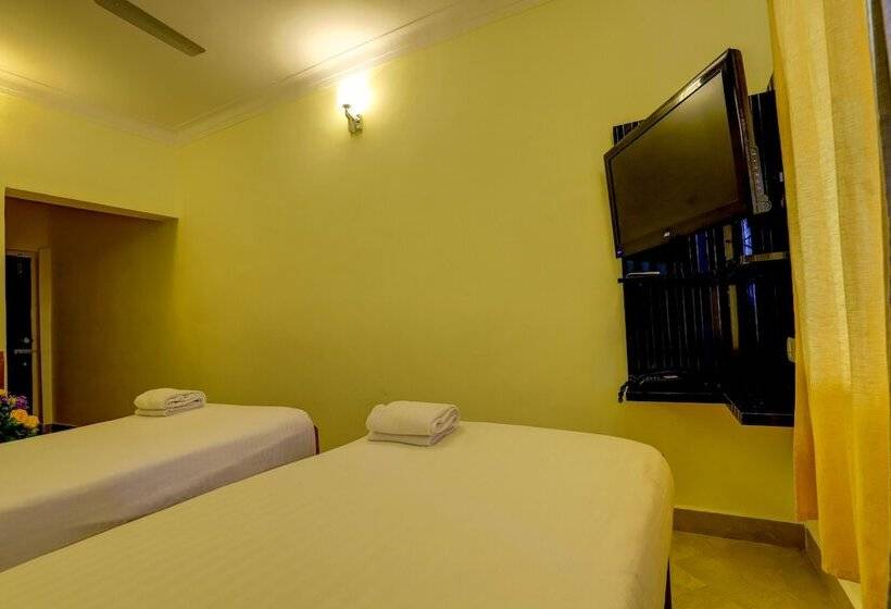 חדר סטנדרט, Ezzenza Royal Garden Brindavan Resort