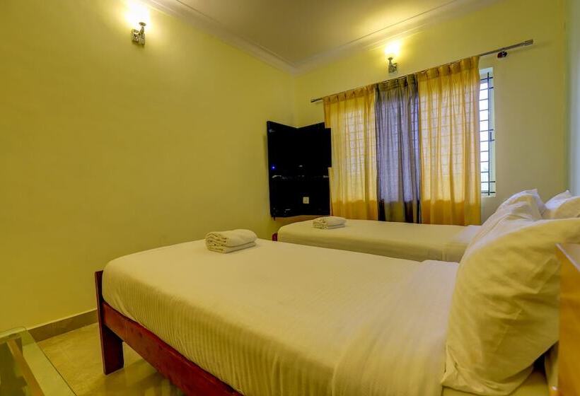 חדר סטנדרט, Ezzenza Royal Garden Brindavan Resort