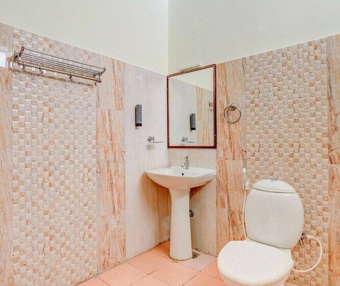 חדר דלוקס, Ezzenza Royal Garden Brindavan Resort