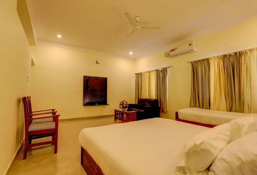 חדר דלוקס, Ezzenza Royal Garden Brindavan Resort