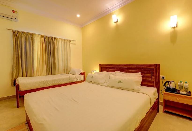 豪华房间, Ezzenza Royal Garden Brindavan Resort