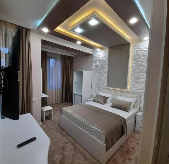 발코니 디럭스 룸, Juliet Yerevan