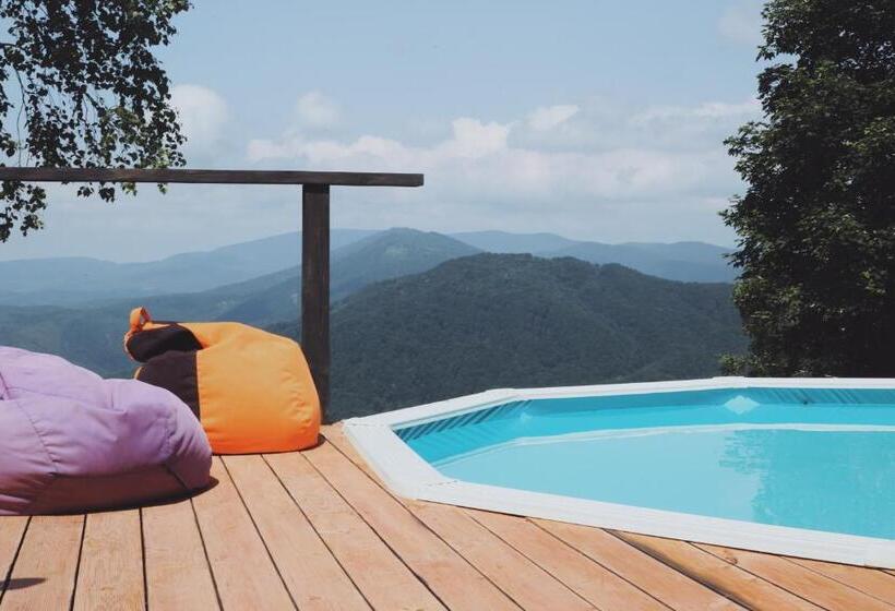 חדר קלאסי לשלושה, Mont Blanc Family Sport