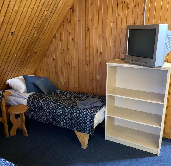 חדר בסיסי לשלושה, Mont Blanc Family Sport