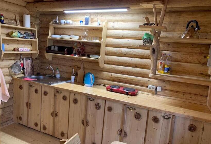 בקתת חדר, Mont Blanc Family Sport