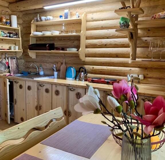 בקתת חדר, Mont Blanc Family Sport