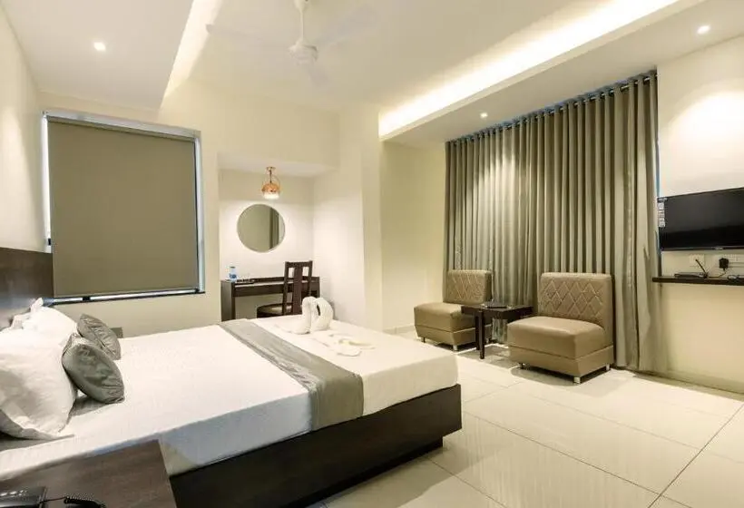シティビュースイート, Paramount Suites & Service Apartments