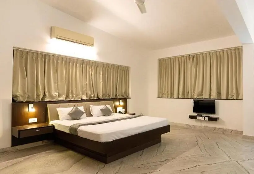 １ベッドルームペントハウスアパート, Paramount Suites & Service Apartments