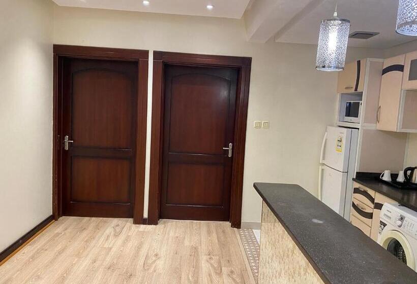 침실 2개 아파트, رميس البخاري