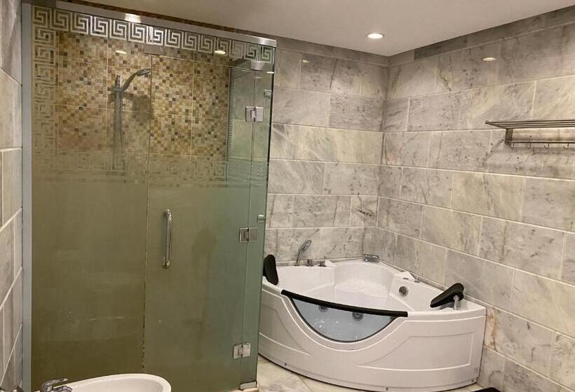 스위트, رميس البخاري