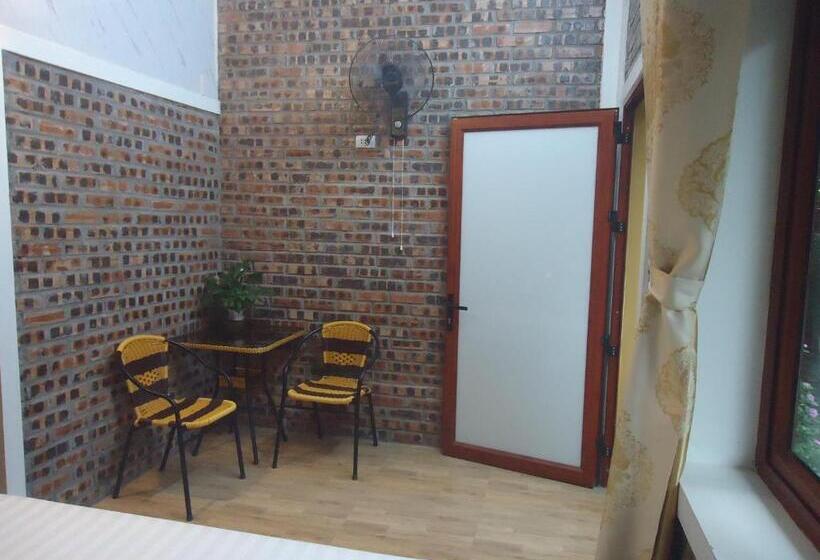 اتاق لوکس با تخت بزرگ, Green Space Homestay