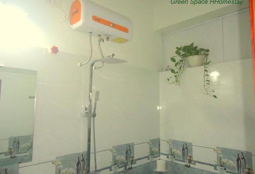 اتاق لوکس با تخت بزرگ, Green Space Homestay