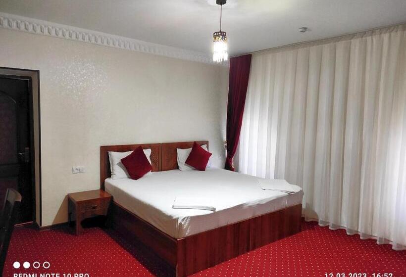 סוויטה משפחתית, Boutique Hotel Shakh