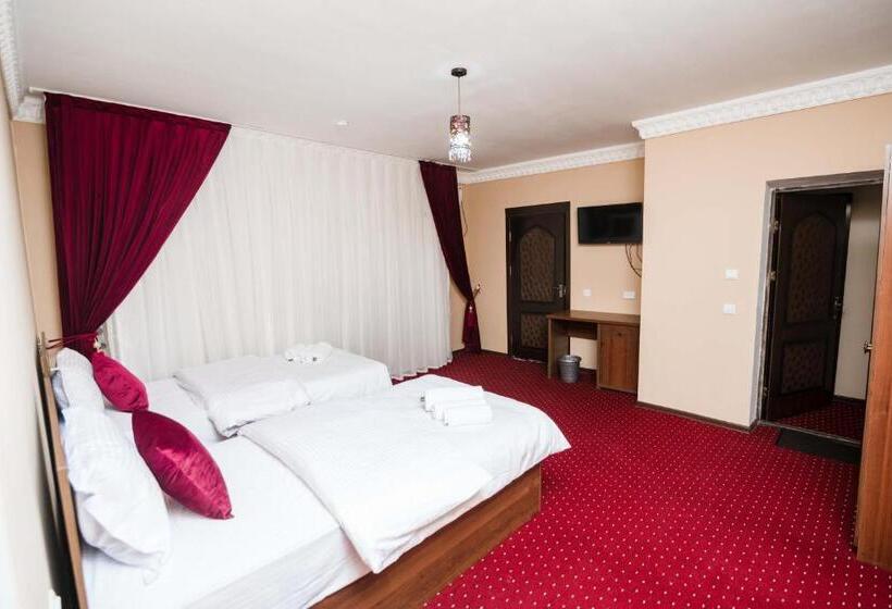 חדר אקונומי, Boutique Hotel Shakh