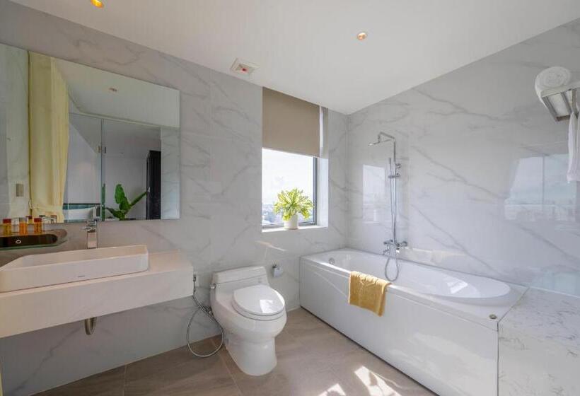 اتاق استاندارد با تخت بزرگ, Cordial Grand Hotel My Khe Beach