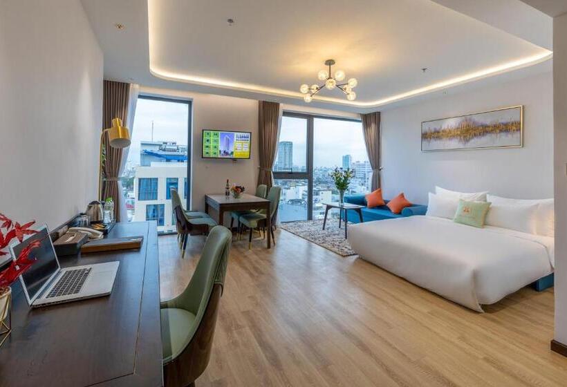 سوییت خانوادگی, Cordial Grand Hotel My Khe Beach