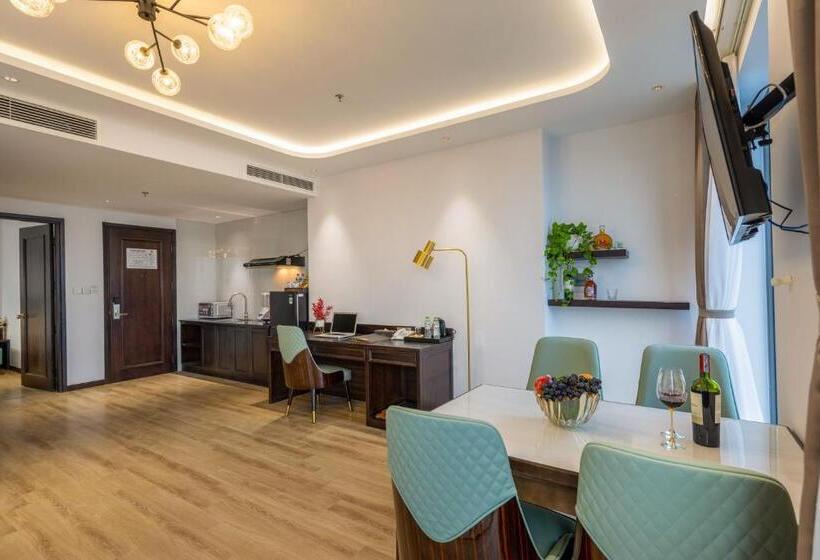 سوییت خانوادگی, Cordial Grand Hotel My Khe Beach