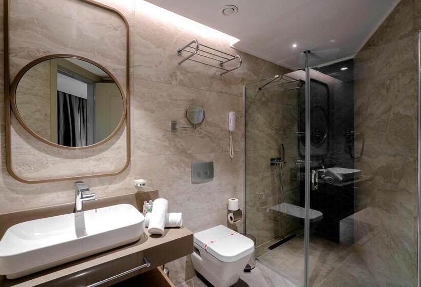 اتاق اساندارد با چشم‌انداز جانبی به دریا, Calyptus Kirman Premium   Ultra All Inclusive