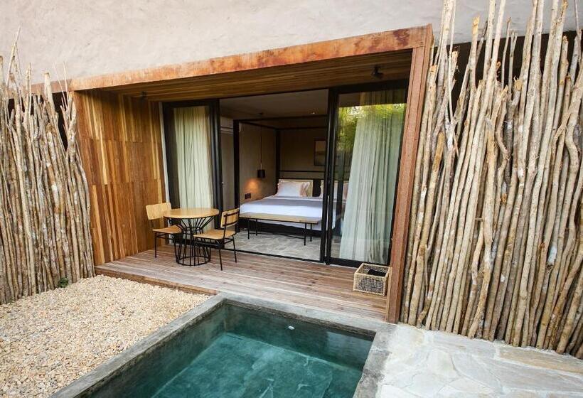 سوییت با استخر, Makena