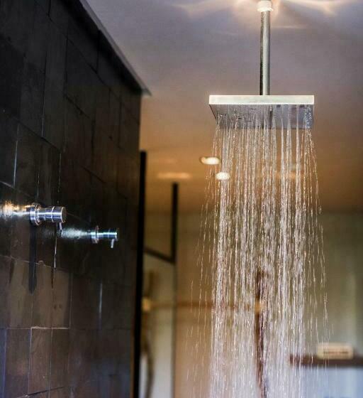 سوییت با استخر, Makena