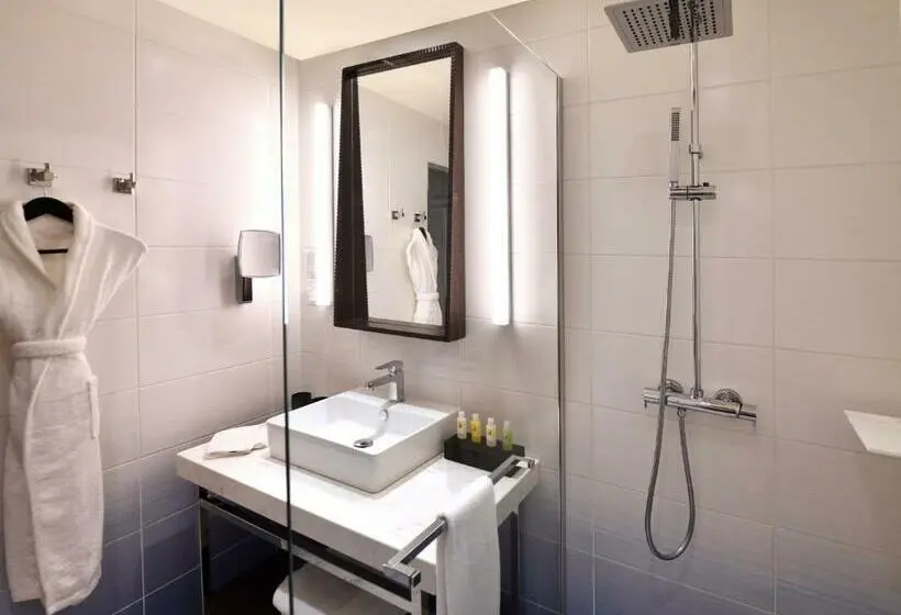 اتاق سوپریور, Mövenpick Hotel Abidjan