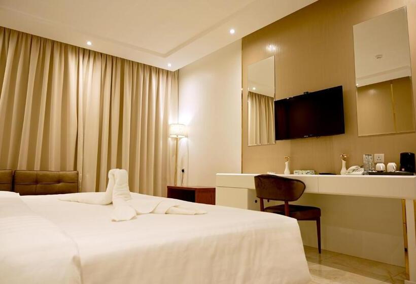 带大床的豪华间, Sela Hotel فندق صلة