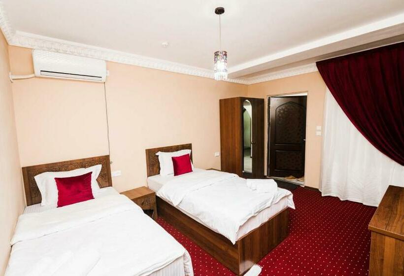 סוויטה משפחתית, Boutique Hotel Shakh