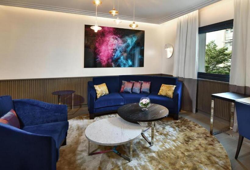 سوئیت اجرایی با تخت کینگ, Mövenpick Hotel Abidjan