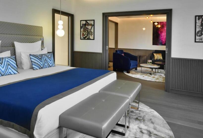 سوئیت اجرایی با تخت کینگ, Mövenpick Hotel Abidjan