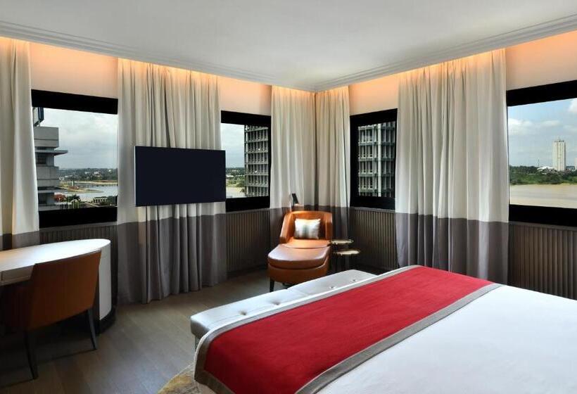سوئیت اجرایی با تخت کینگ, Mövenpick Hotel Abidjan