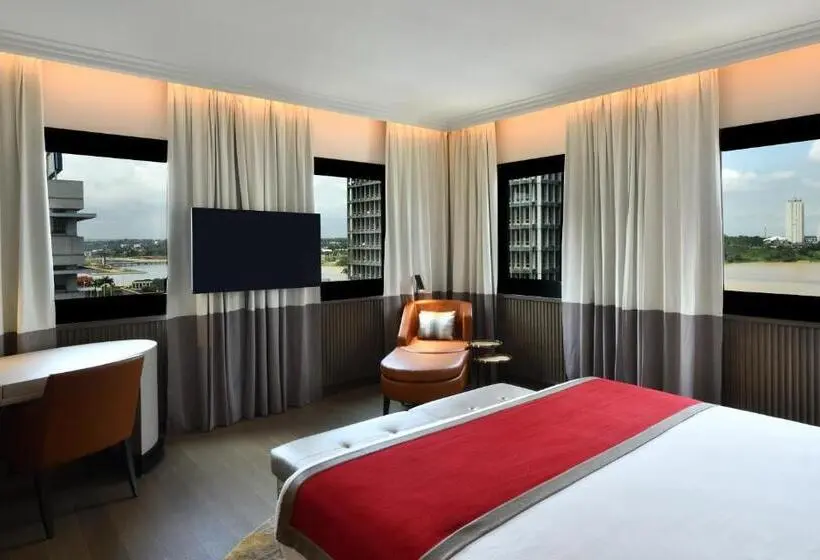 سوئیت اجرایی با تخت کینگ, Mövenpick Hotel Abidjan