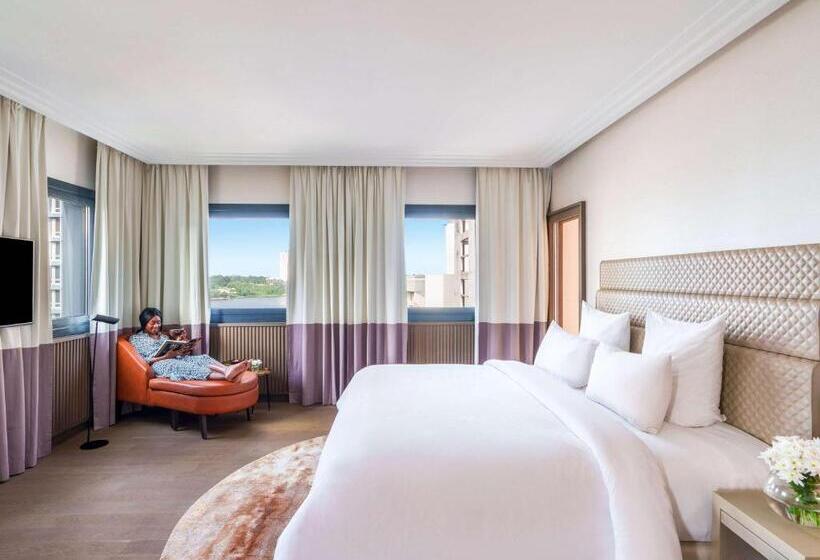 سوئیت اجرایی با تخت کینگ, Mövenpick Hotel Abidjan