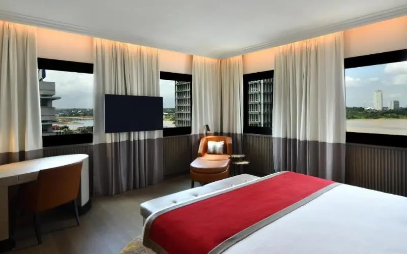 اتاق سوپریور با تخت بزرگ, Mövenpick Hotel Abidjan