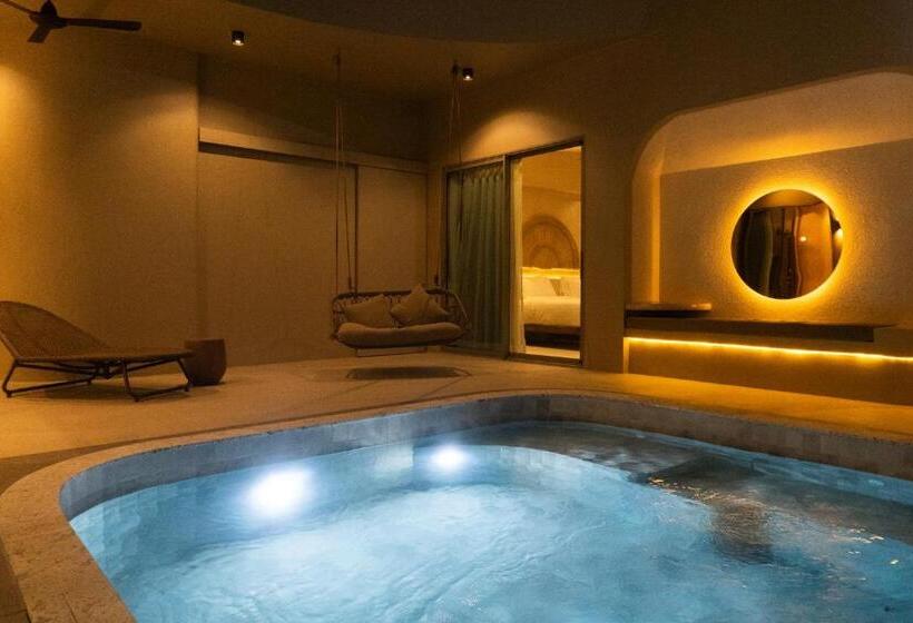 3 Bedroom Villa, Seamira House Huahin   Sha