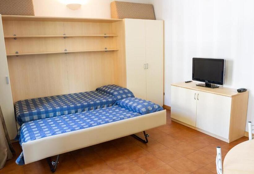 شقة غرفة واحدة, Club Hotel E Residence La Vela