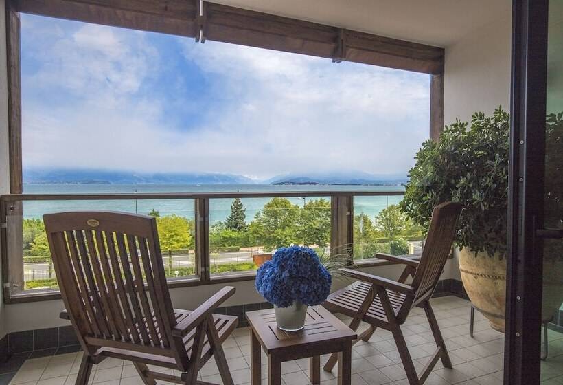 标准间带湖景, Acquaviva Del Garda