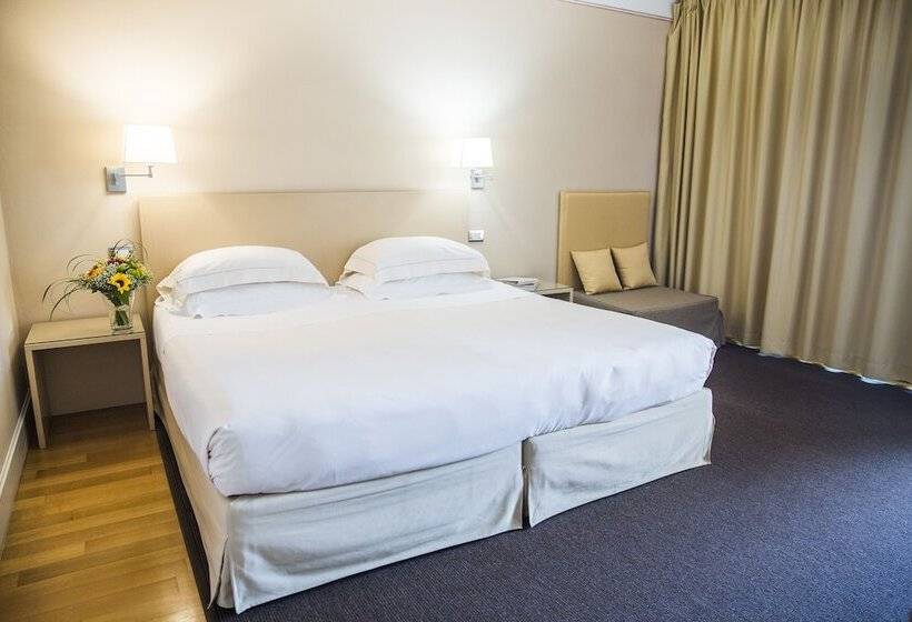 带观景的标准间, Acquaviva Del Garda