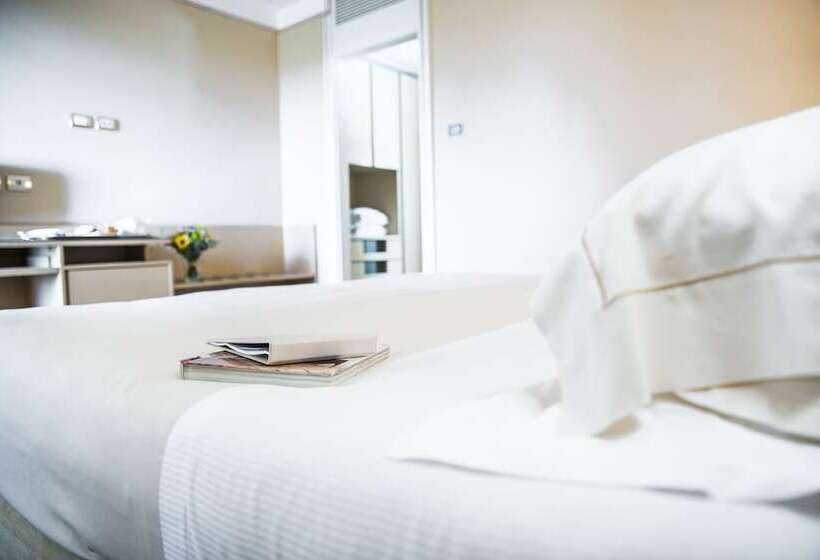 带观景的标准间, Acquaviva Del Garda