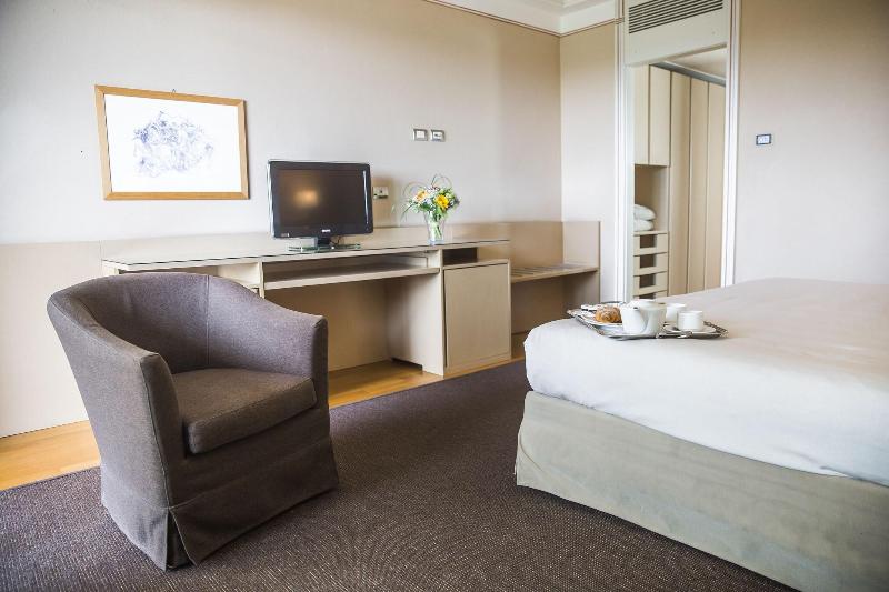 标准房带园景, Acquaviva Del Garda