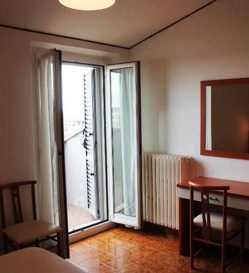 اتاق استاندارد, Albergo Italia