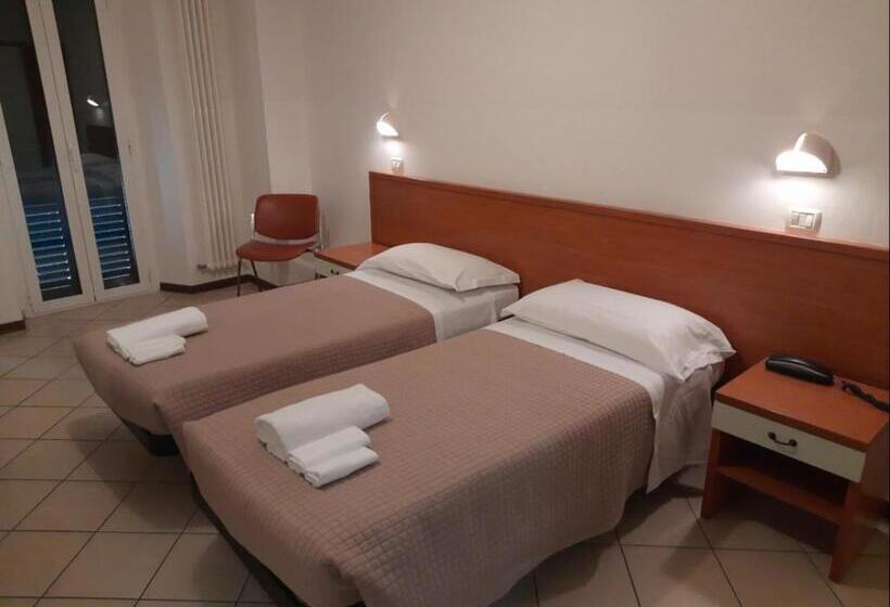 اتاق استاندارد, Albergo Italia