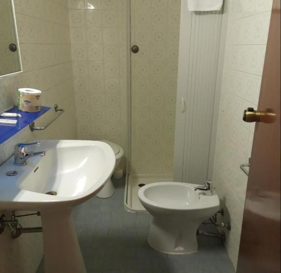 Economy Triple Room, Albergo Italia