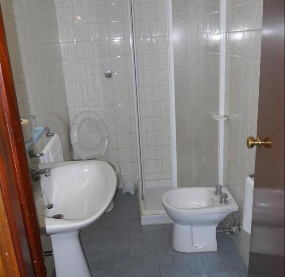 Economy Quadruple Room, Albergo Italia