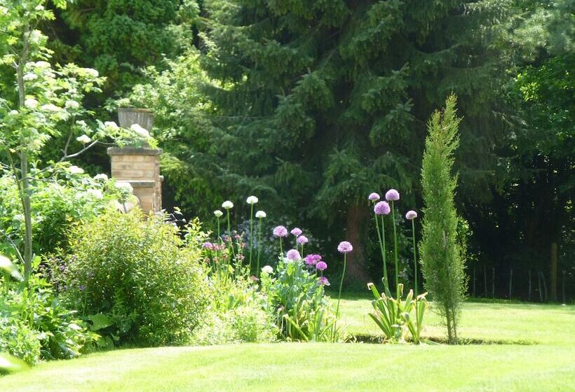 اتاق استاندارد, Blounts Court Farm