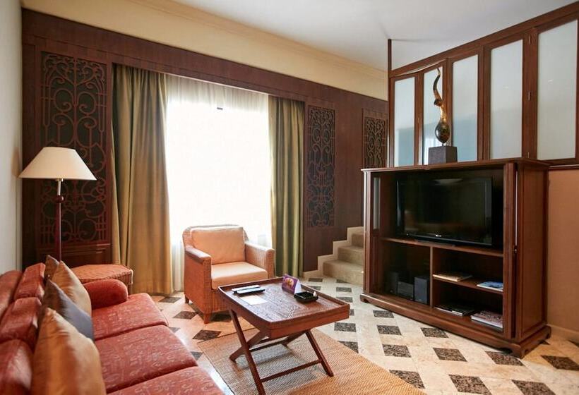 سوییت, The Davis Bangkok