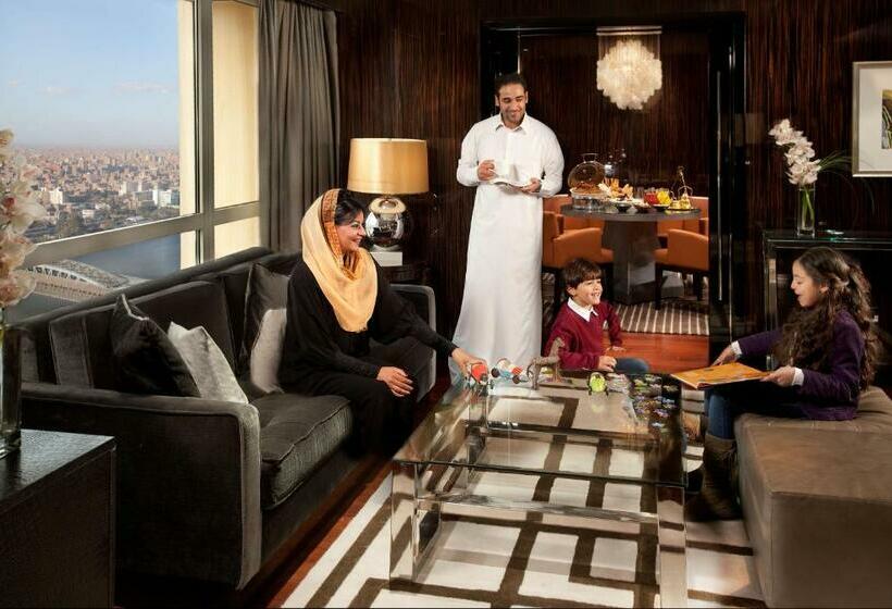 Deluxe Suite King Bed, Fairmont Nile City