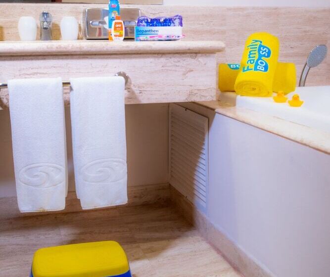 Семейный Полулюкс, Family Selection at Grand Palladium Vallarta Resort & Spa - All Inclusive