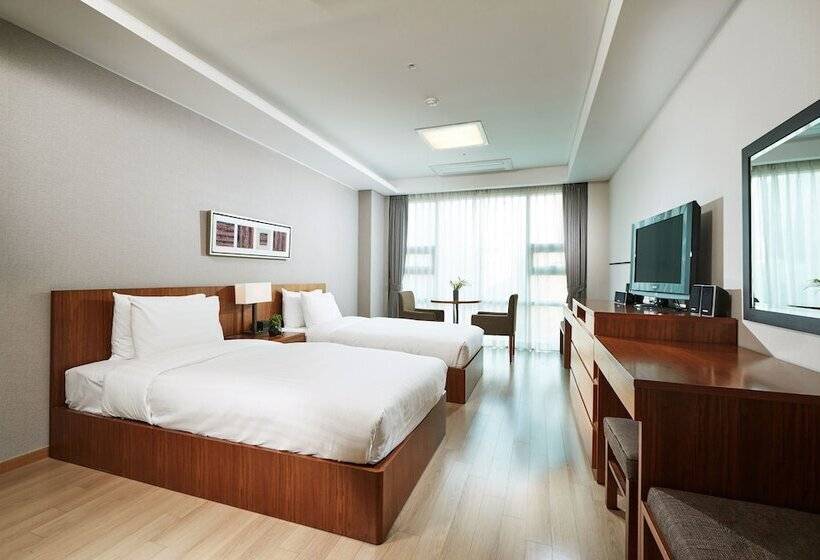 スタンダードスタジオ, Fraser Place Central Seoul