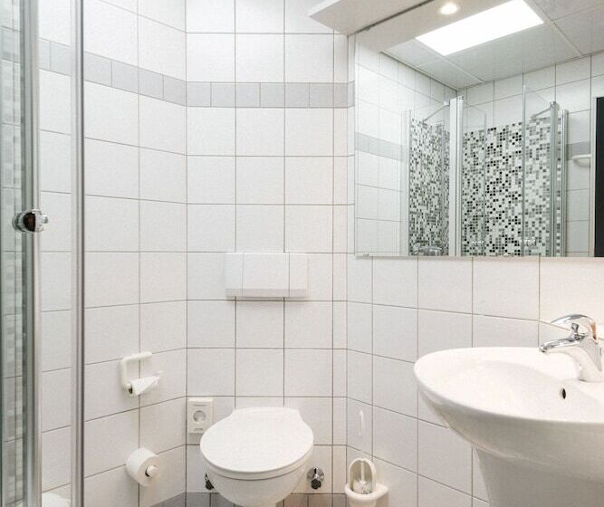 컴포트 룸, Haus Duden